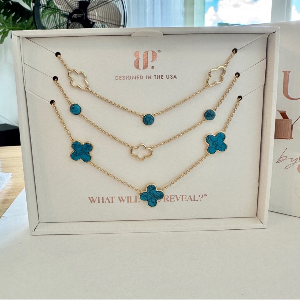 The Showstopper Bomb Party Luxe Layers 2026 Necklace Clover Turquoise